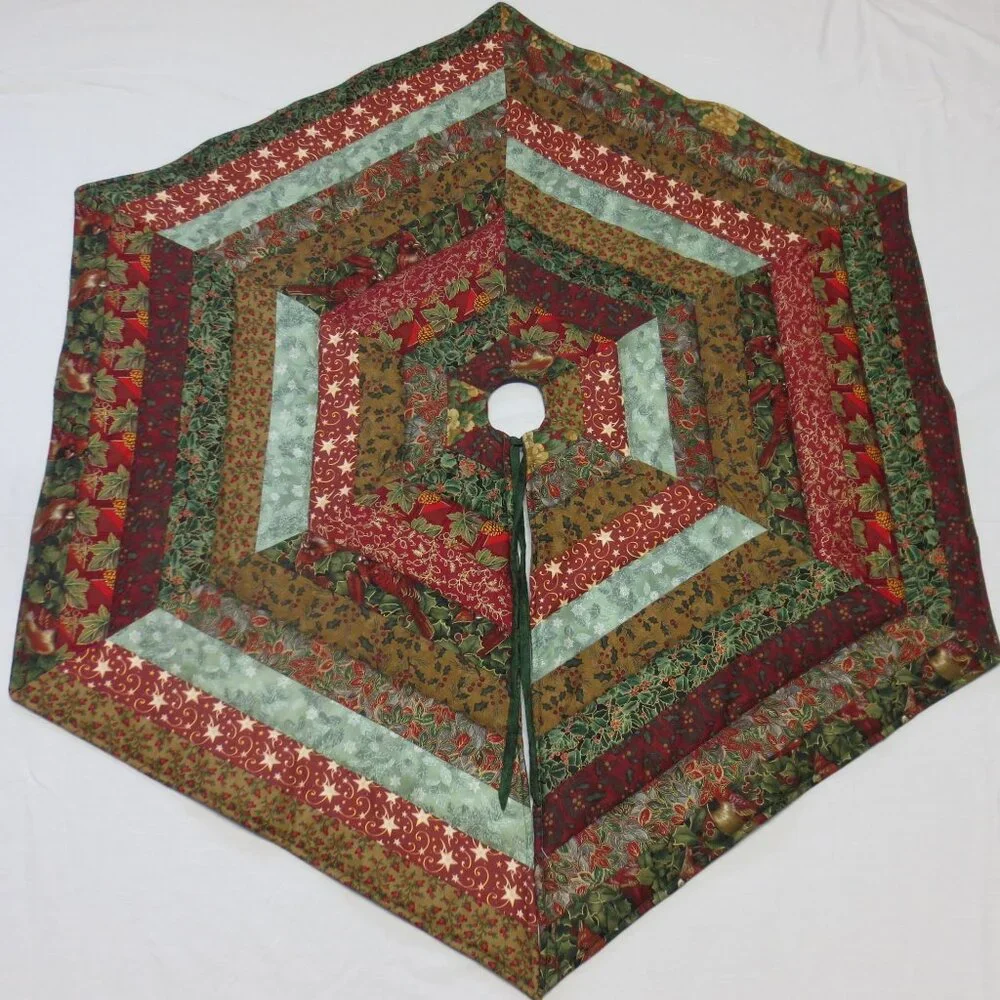 Handmade Quilted Patchwork Christmas Tree Skirt 47.5” Nostalgic Vintage Country